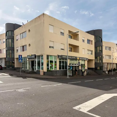Appartement Priolo's Nest - Sunlit Retreat With Free Parking *